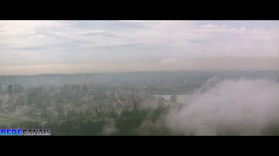 0 C0MB4T3: L4GR1M4S D0 GU3RR31R0